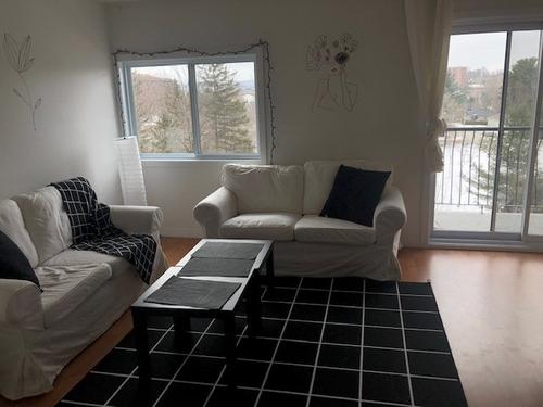 3 bedrooms apartment for rent in Sherbrooke — photo 2