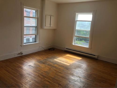 3 bedrooms apartment for rent in Sherbrooke — photo 2