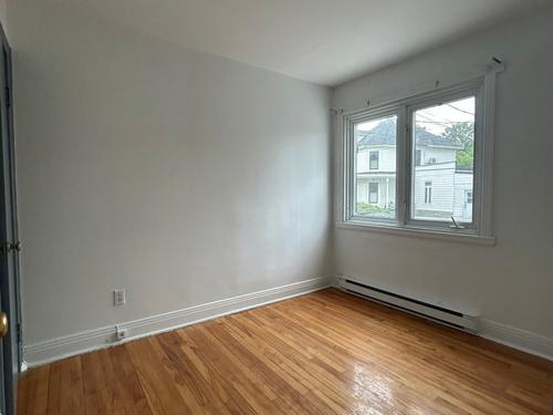 3 bedrooms apartment for rent in Montreal - Ahuntsic-Cartierville — photo 9