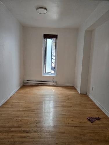 4 bedrooms apartment for rent in Montreal - Le Plateau-Mont-Royal — photo 12