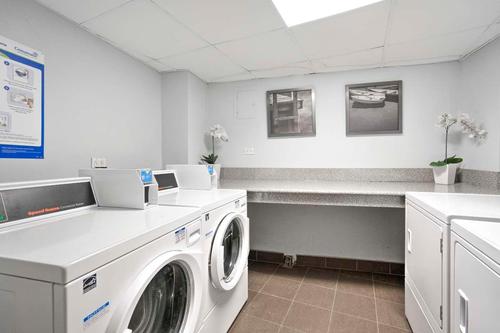 1 bedroom apartment for rent in Montréal — photo 11