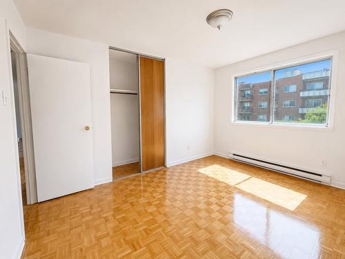2 bedrooms apartment for rent in Laval — photo 9
