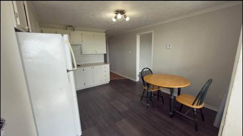 2 bedrooms apartment for rent in Sherbrooke — photo 2