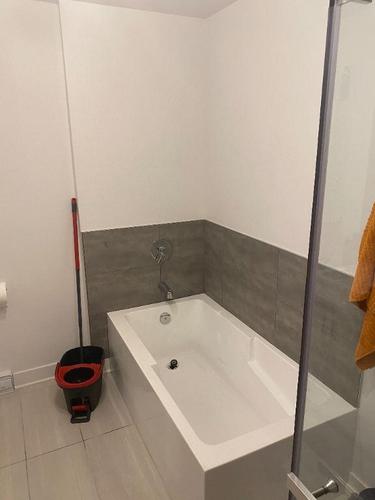 Appartement de 3 chambres à louer à Longueuil — photo 9