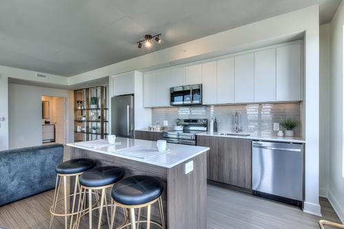 2 bedrooms apartment for rent in Laval — photo 16