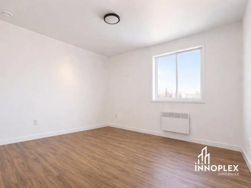 2 bedrooms apartment for rent in Sherbrooke — photo 16