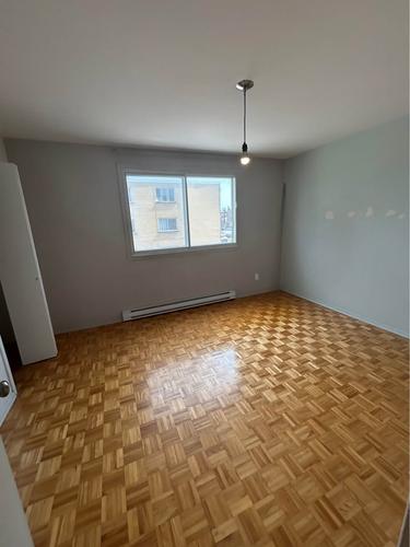 2 bedrooms apartment for rent in Laval — photo 7