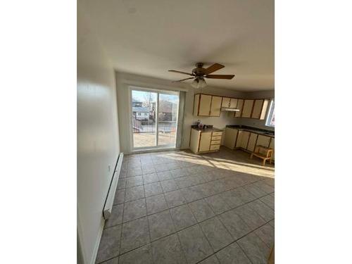 Appartement de 3 chambres à louer à Longueuil — photo 2