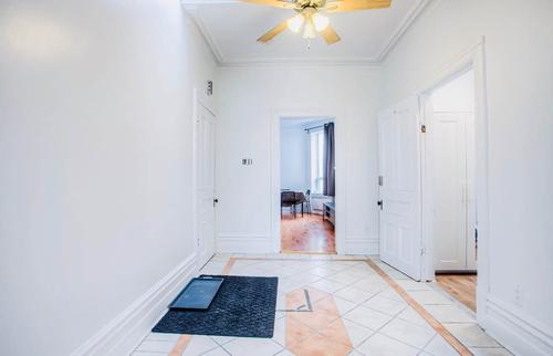 5 bedrooms apartment for rent in Montréal — photo 23