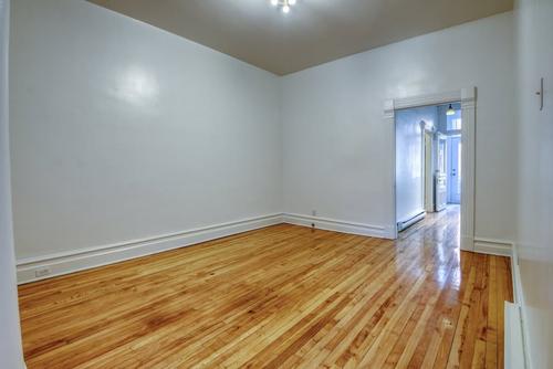 4 bedrooms apartment for rent in Montreal - Le Plateau-Mont-Royal — photo 17