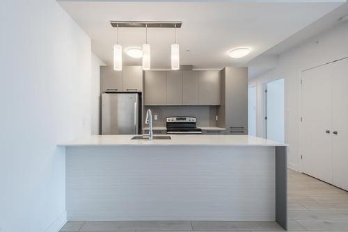 2 bedrooms apartment for rent in Laval — photo 2
