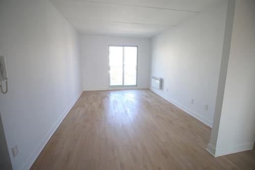 Appartement de 2 chambres à louer à Longueuil — photo 3