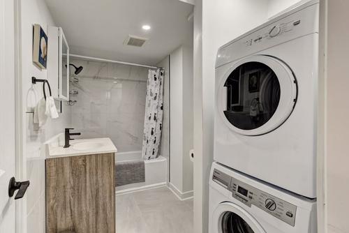 2 bedrooms apartment for rent in Laval — photo 23
