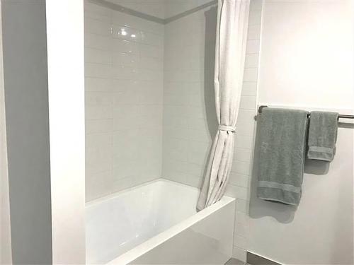 2 bedrooms apartment for rent in Sherbrooke — photo 4