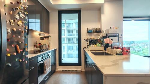 2 bedrooms apartment for rent in Montreal - Ville-Marie — photo 2
