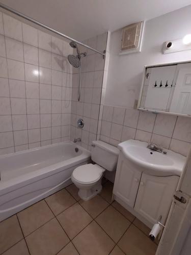 2 bedrooms apartment for rent in Laval — photo 8