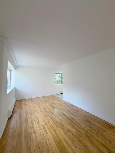 1 bedroom apartment for rent in Montreal - Saint-Laurent — photo 12