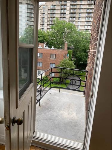 2 bedrooms apartment for rent in Montreal - Côte-des-Neiges–Notre-Dame-de-Grâce — photo 2
