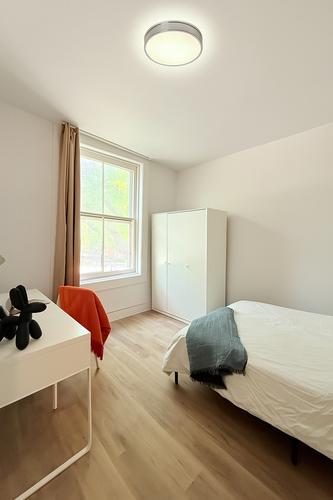 4 bedrooms apartment for rent in Montreal - Le Plateau-Mont-Royal — photo 4