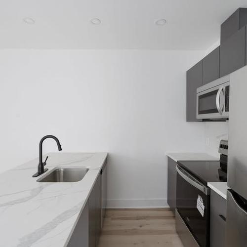 2 bedrooms apartment for rent in Montreal - Le Plateau-Mont-Royal — photo 12