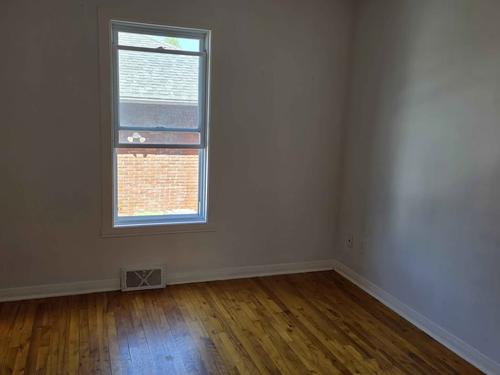 4 bedrooms apartment for rent in Sherbrooke — photo 9