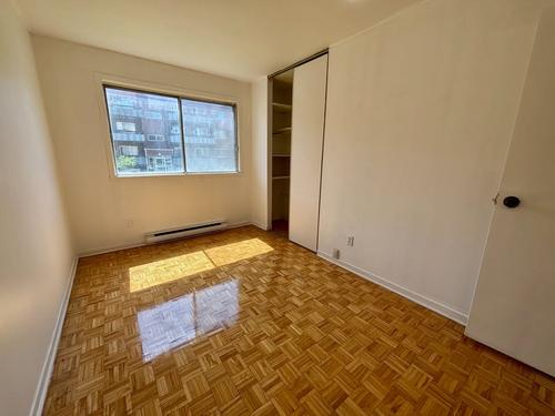 2 bedrooms apartment for rent in Laval — photo 10