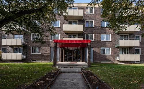 1 bedroom apartment for rent in Montreal - Saint-Laurent — photo 2