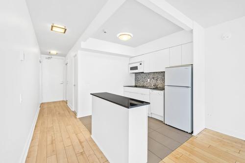 Studio for rent in Montreal - Ville-Marie — photo 2