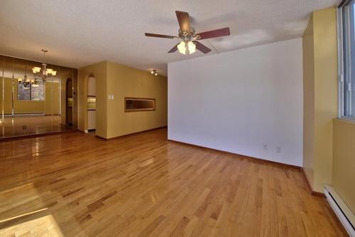 4 bedrooms apartment for rent in Laval — photo 3