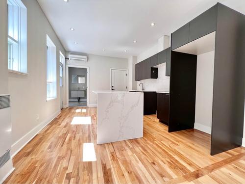 2 bedrooms apartment for rent in Montréal — photo 2