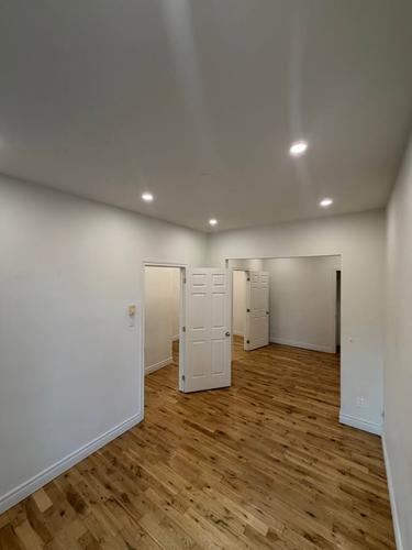 2 bedrooms apartment for rent in Montreal - Ville-Marie — photo 10