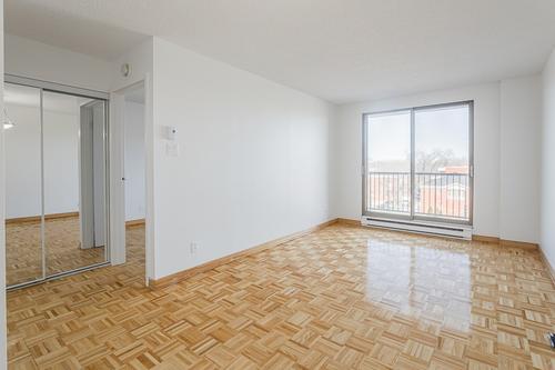 1 bedroom apartment for rent in Montreal - Saint-Laurent — photo 8