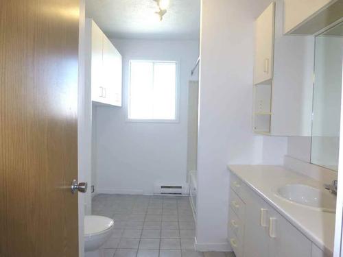 2 bedrooms apartment for rent in Sherbrooke — photo 5