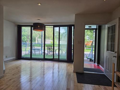 4 bedrooms apartment for rent in Montreal - Le Plateau-Mont-Royal — photo 9