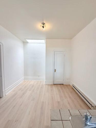 Appartement de 2 chambres à louer à Montreal - Ville-Marie — photo 3