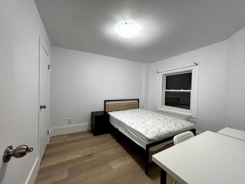 5 bedrooms apartment for rent in Montreal - Le Plateau-Mont-Royal — photo 9