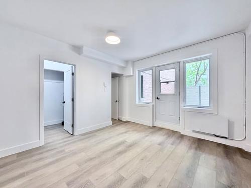 2 bedrooms apartment for rent in Montreal - Côte-des-Neiges–Notre-Dame-de-Grâce — photo 9