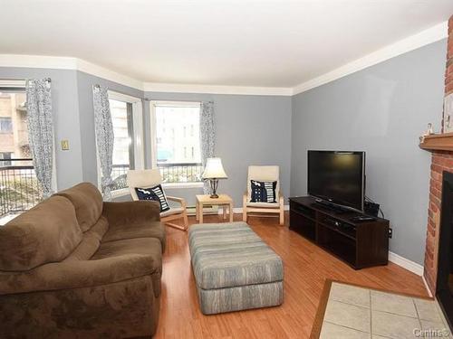 2 bedrooms apartment for rent in Laval — photo 2
