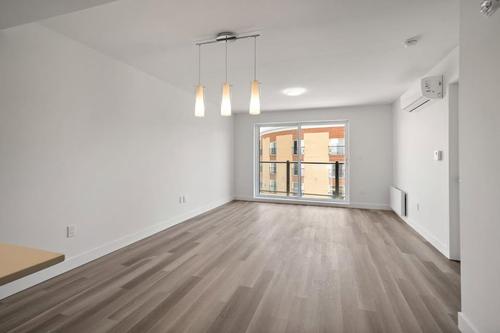 4 bedrooms apartment for rent in Montreal - Ahuntsic-Cartierville — photo 4