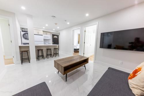 4 bedrooms apartment for rent in Montreal - Le Plateau-Mont-Royal — photo 4
