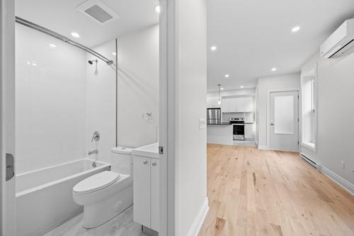 2 bedrooms apartment for rent in Montreal - Le Plateau-Mont-Royal — photo 6