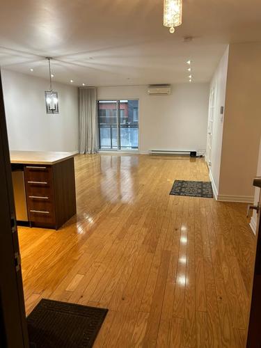 2 bedrooms apartment for rent in Laval — photo 4