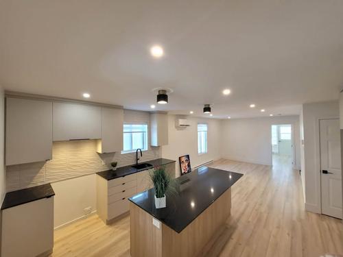 2 bedrooms apartment for rent in Laval — photo 3