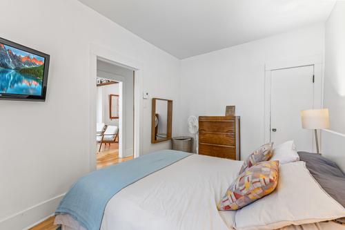 5 bedrooms apartment for rent in Montreal - Le Sud-Ouest — photo 13