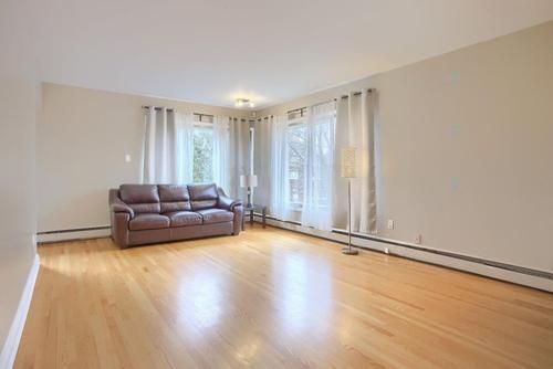 5 bedrooms apartment for rent in Montreal - Côte-des-Neiges–Notre-Dame-de-Grâce — photo 8