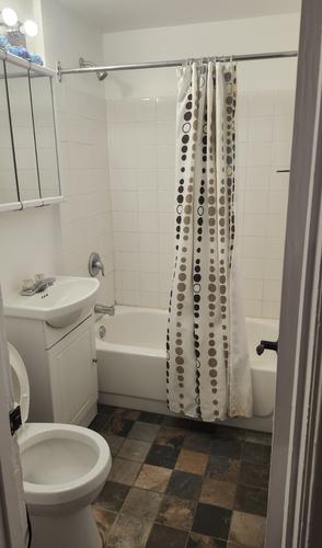 Appartement de 5 chambres à louer à Montreal - Verdun — photo 2