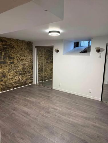 4 bedrooms apartment for rent in Montreal - Ville-Marie — photo 11