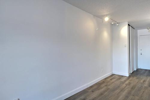 Studio for rent in Québec - Sainte-Foy–Sillery–Cap-Rouge — photo 8