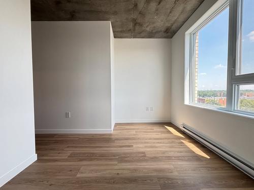 2 bedrooms apartment for rent in Laval — photo 7