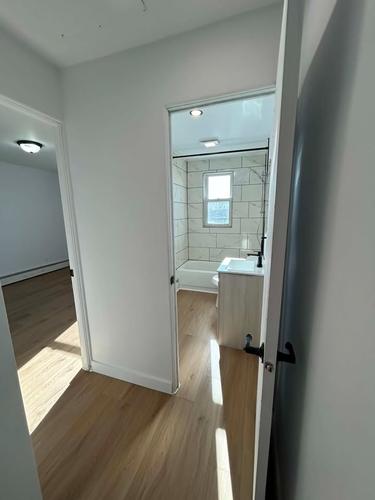 2 bedrooms apartment for rent in Sherbrooke — photo 6